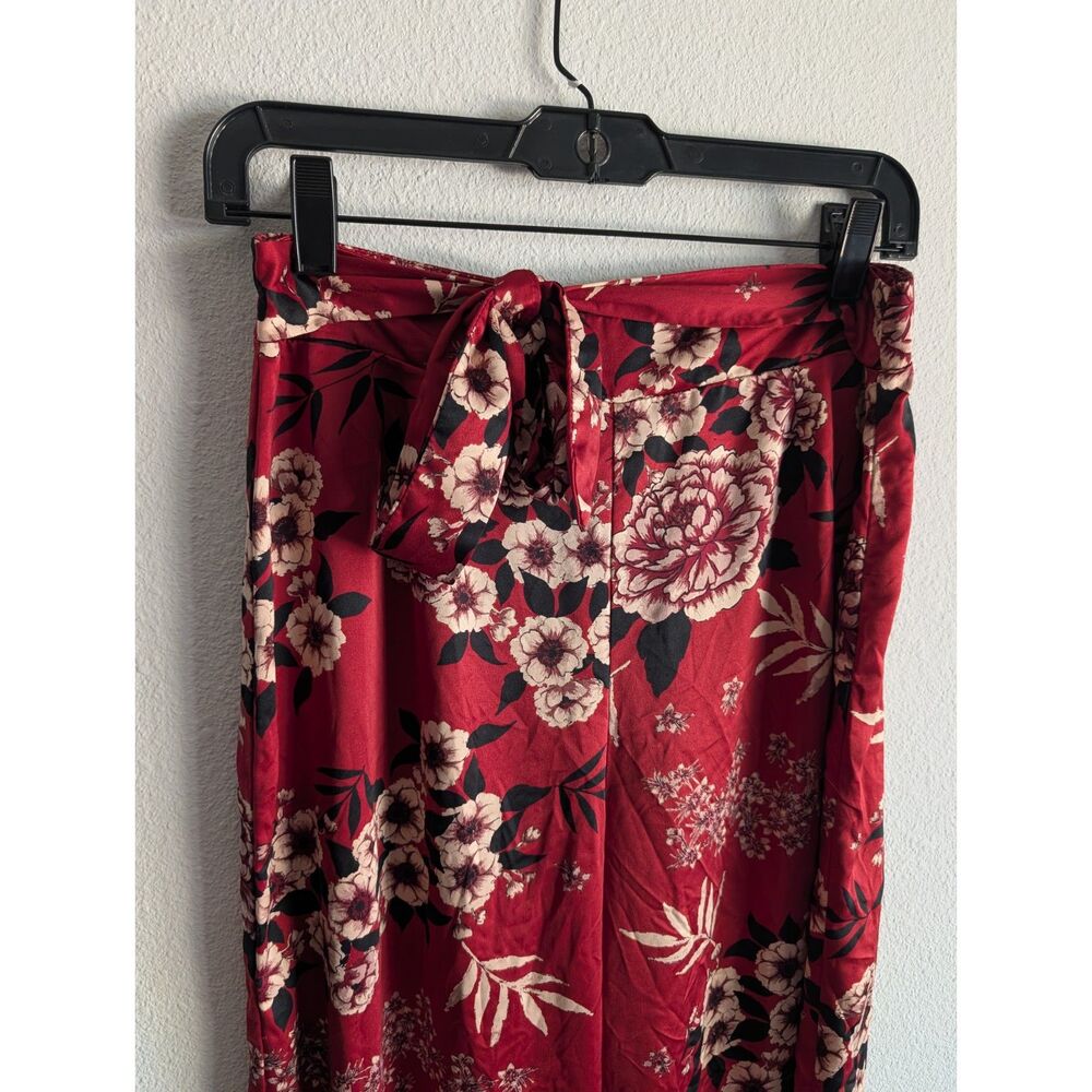 Red Floral Wide Leg Pants Size Medium